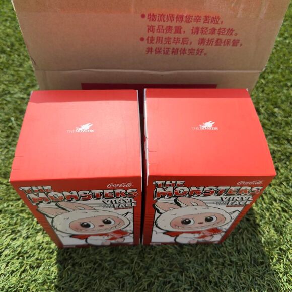 The Monsters Coca-Cola Series Labubu - Picture 2 of 4
